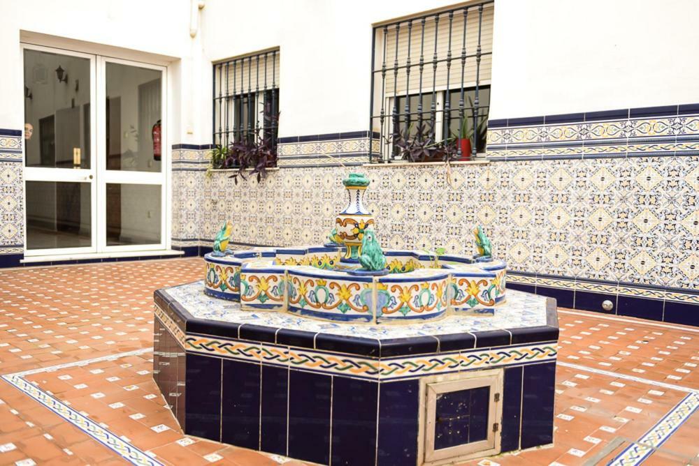 Serva La Bari Shared Apartment Sevilla Dış mekan fotoğraf