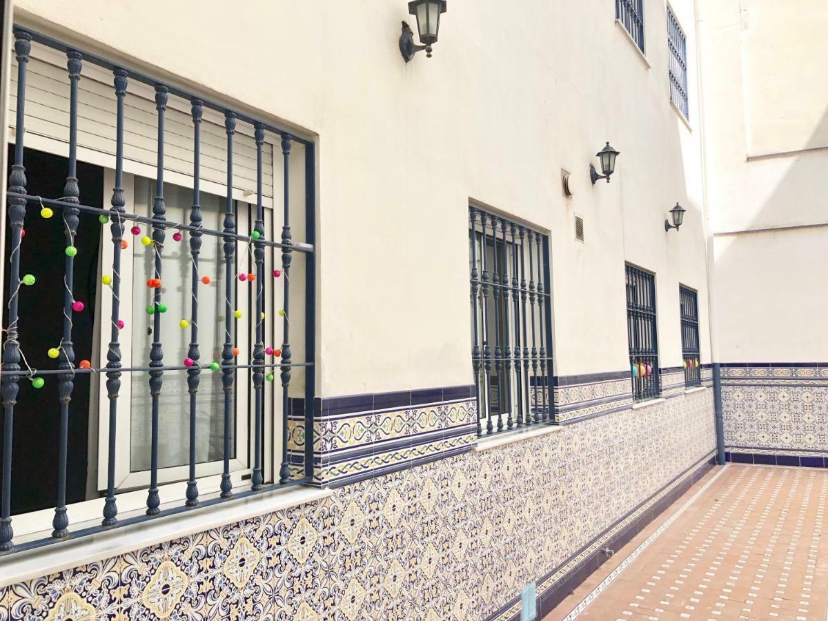 Serva La Bari Shared Apartment Sevilla Dış mekan fotoğraf