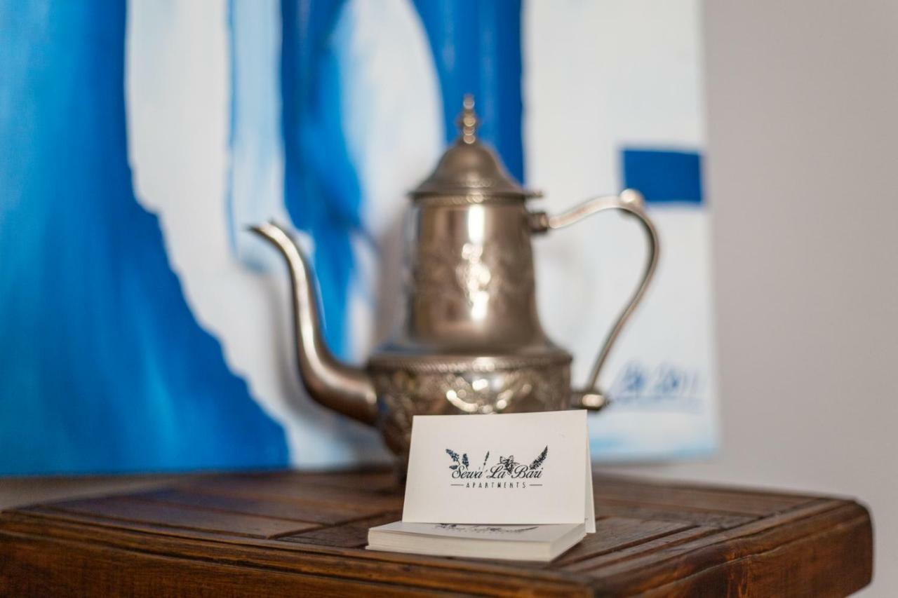Serva La Bari Shared Apartment Sevilla Dış mekan fotoğraf